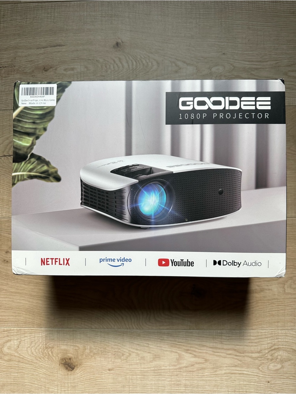 White and Black 1080P Projector - High-Definition Home Theater